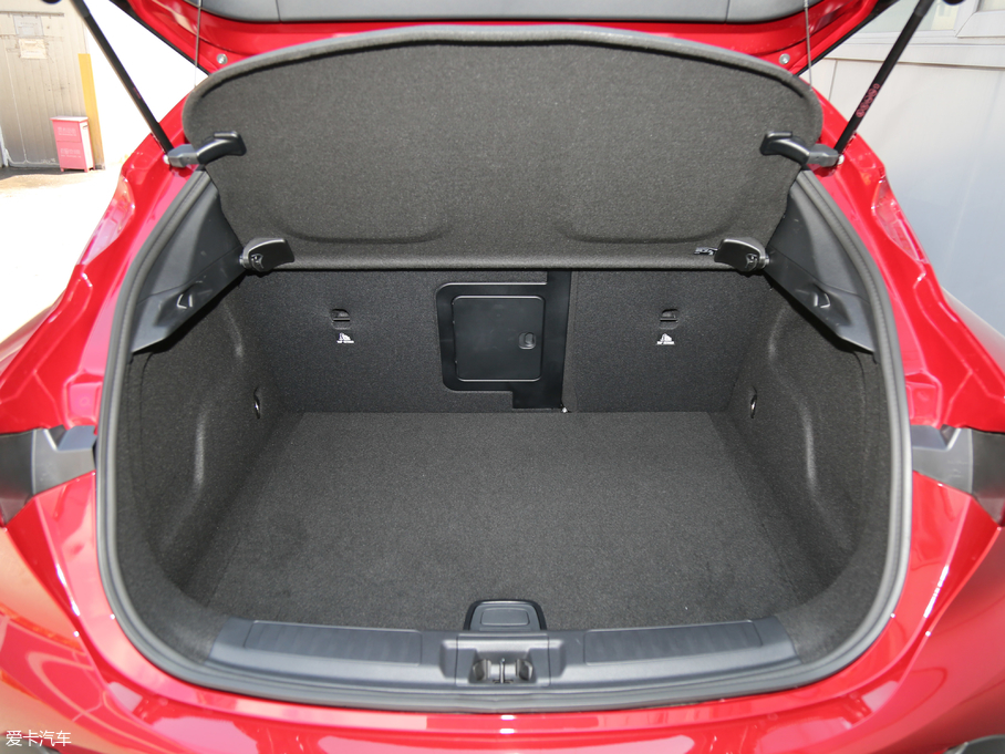 2018ӢQX30 1.6T (q)Oް