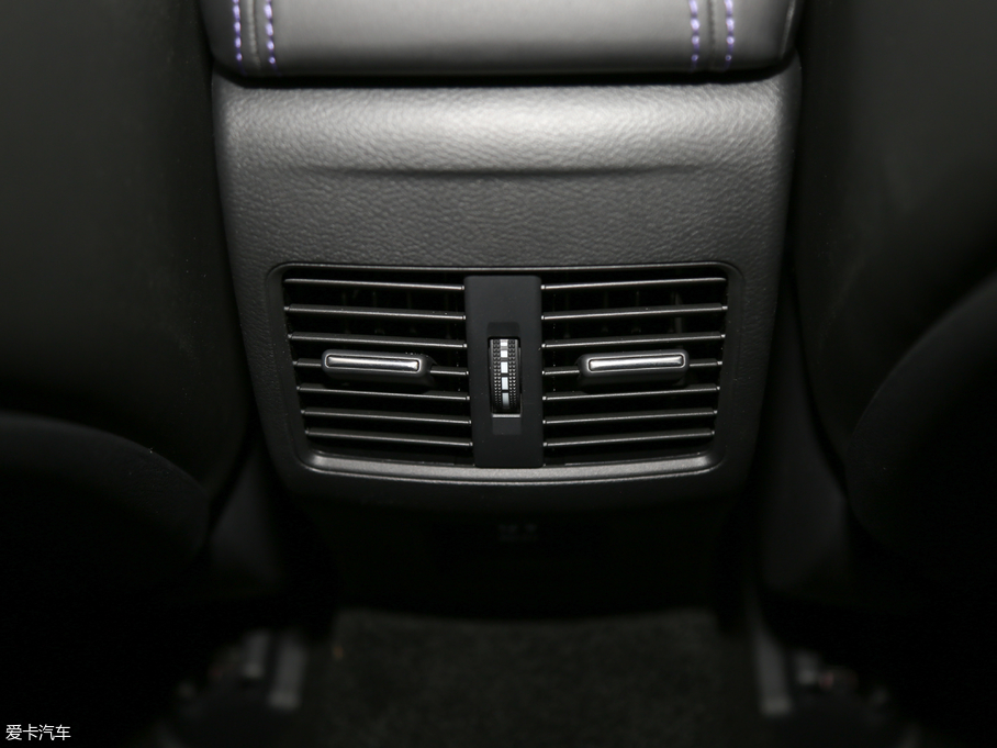 2018ӢQX30 1.6T (q)Oް