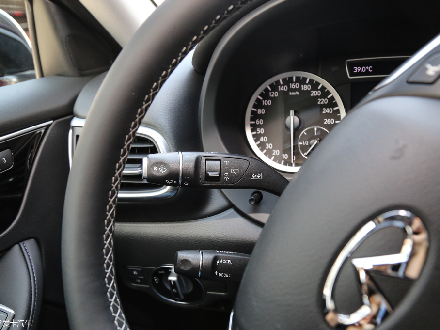 2018ӢQX30 1.6T (q)Oް