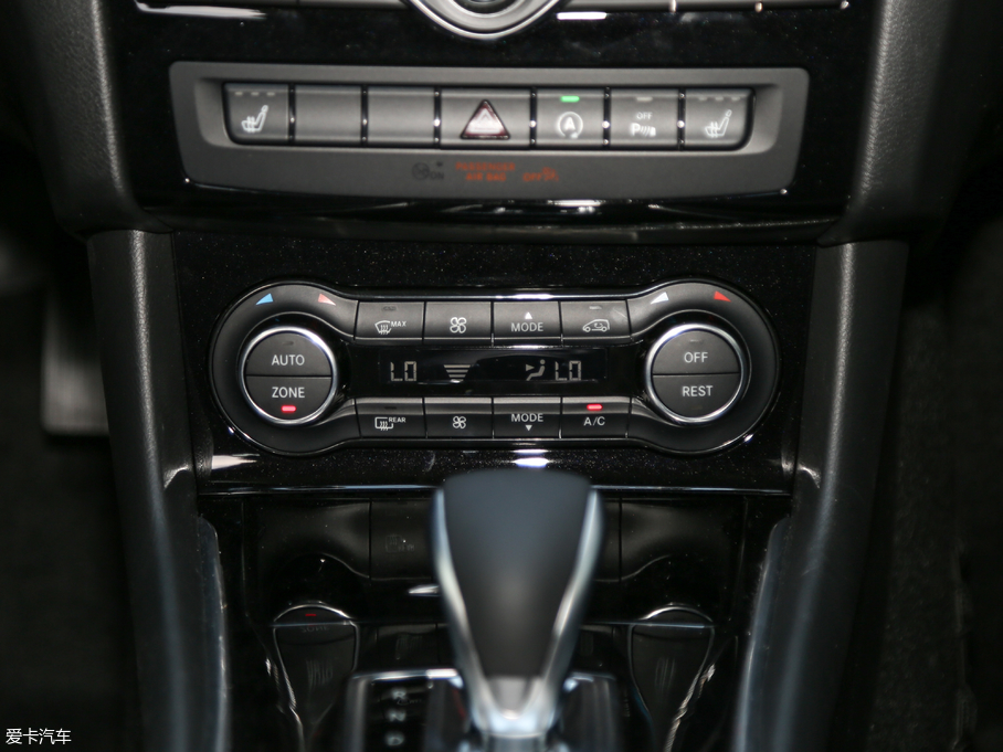 2018ӢQX30 1.6T (q)Oް