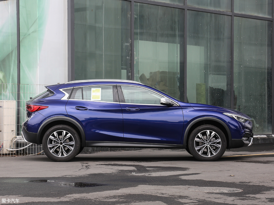 2018��Ӣ�����QX30 1.6T ����\�Ӱ�