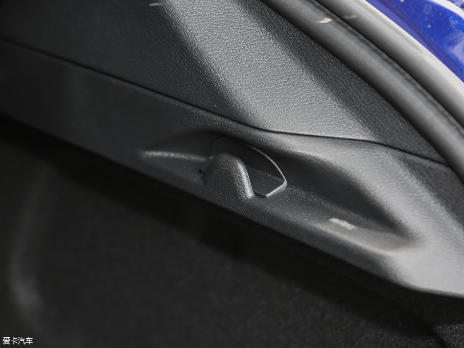 2018ӢQX30 1.6T (q)\(yn)Ӱ