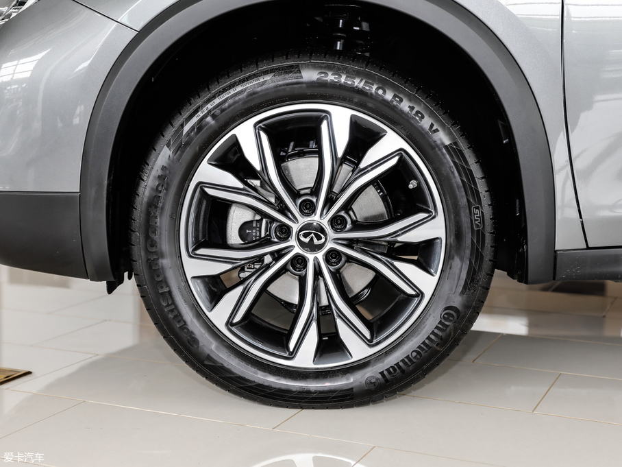 2018��Ӣ�����QX30 1.6T ����\�Ӱ�