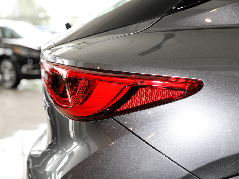 2018ӢQX30 1.6T (q)\(yn)(dng)