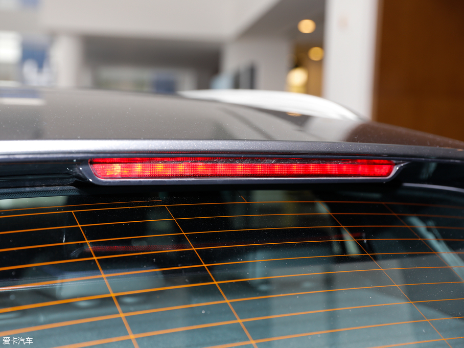 2018ӢQX30 1.6T (q)\Ӱ