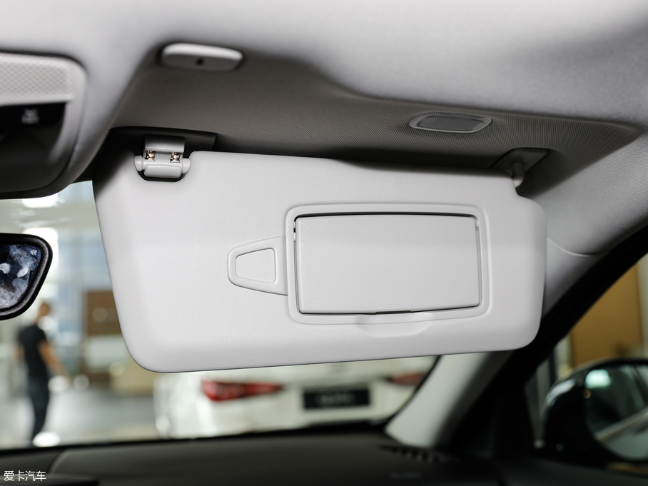 2018ӢQX30 1.6T (q)\(yn)(dng)