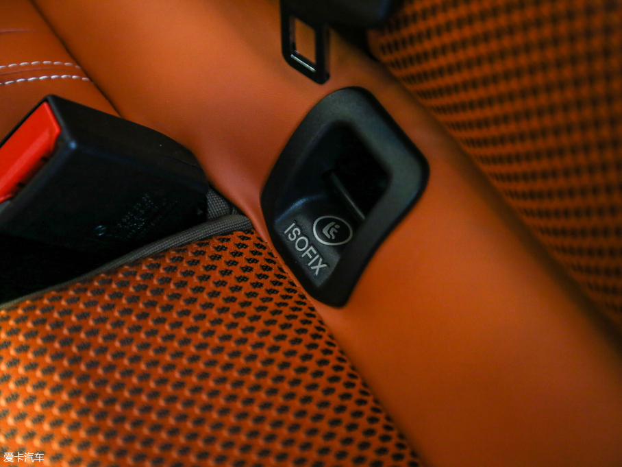 2018ӢQX30 2.0T (q)\(yn)(dng)