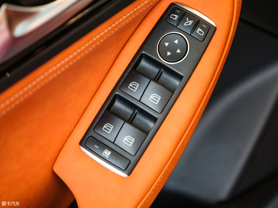 2018ӢQX30 2.0T (q)\Ӱ