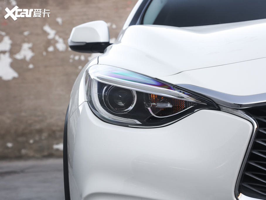 2018��Ӣ�����QX30 1.6T ���r�а�