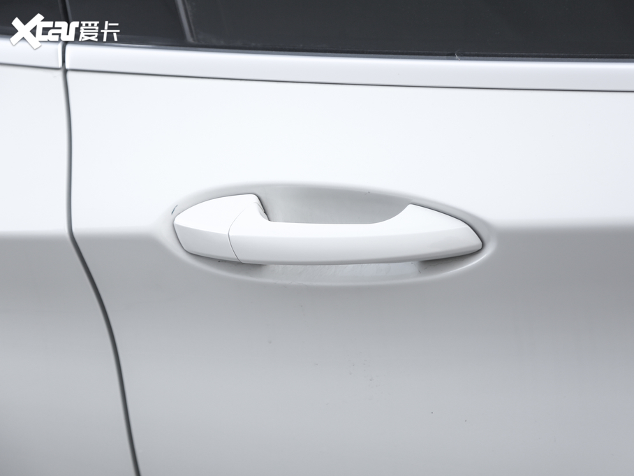 2018��Ӣ�����QX30 1.6T ���r�а�