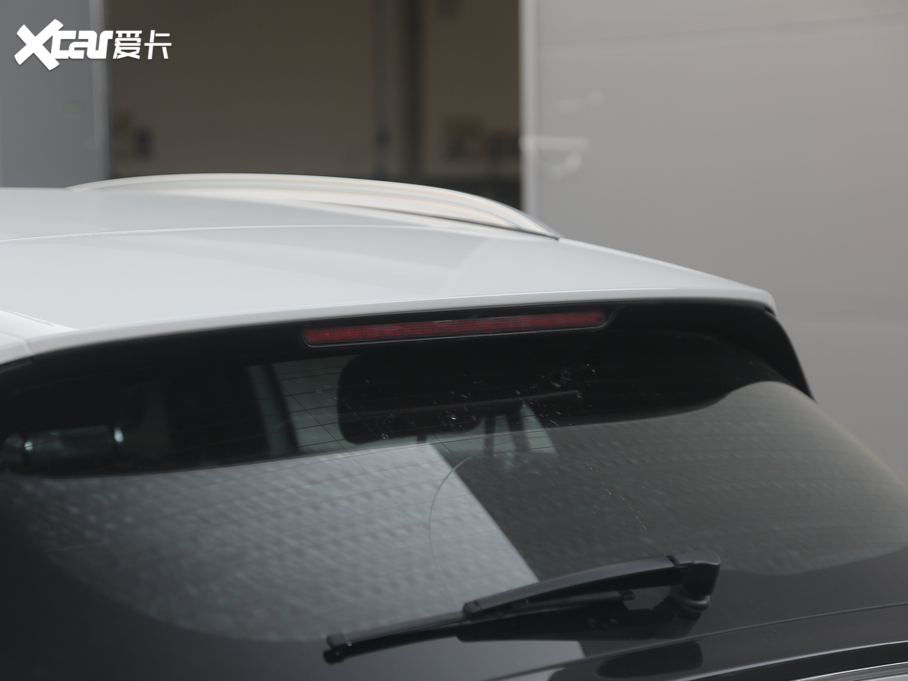 2018��Ӣ�����QX30 1.6T ���r�а�