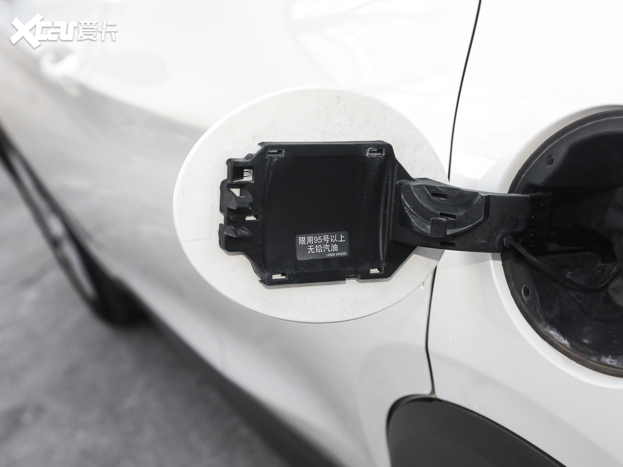 2018��Ӣ�����QX30 1.6T ���r�а�