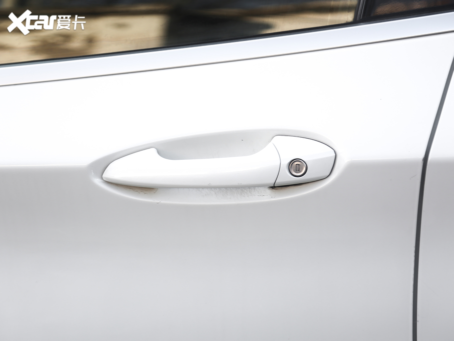 2018��Ӣ�����QX30 1.6T ���r�а�