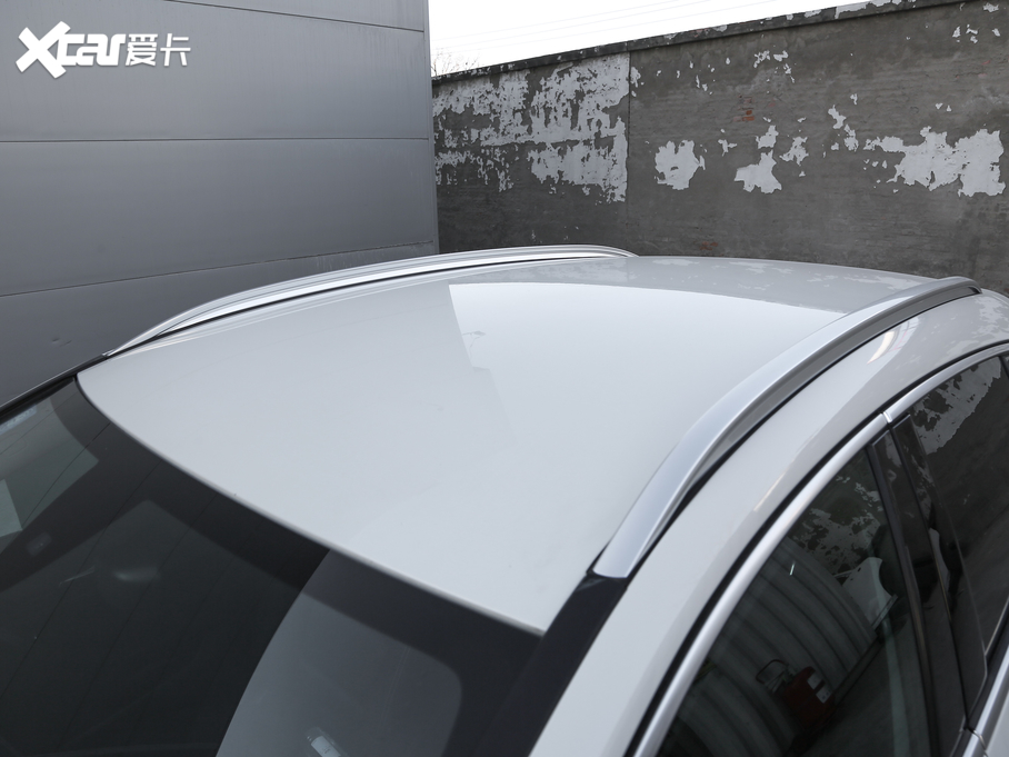 2018��Ӣ�����QX30 1.6T ���r�а�