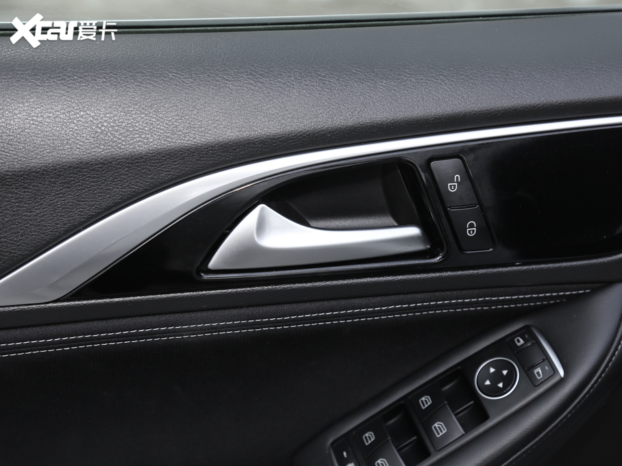 2018��Ӣ�����QX30 1.6T ���r�а�