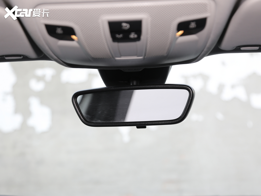 2018��Ӣ�����QX30 1.6T ���r�а�