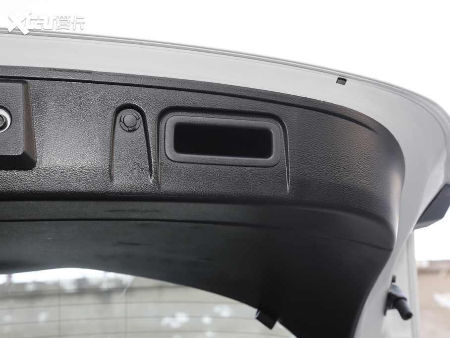 2018��Ӣ�����QX30 1.6T ���r�а�