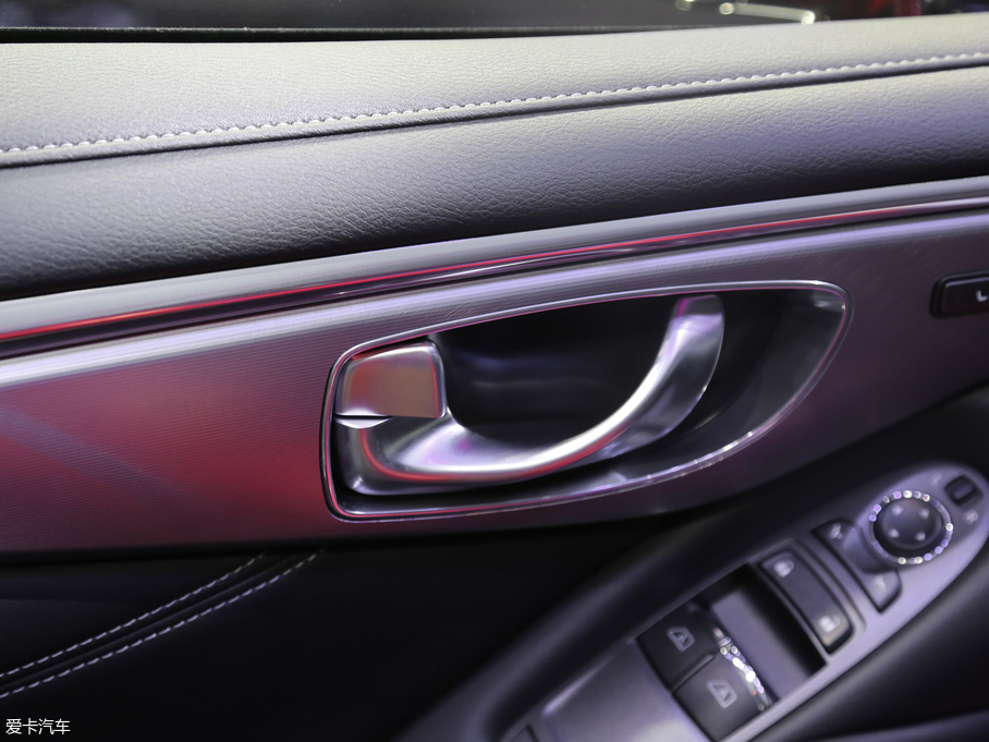 2019��Ӣ�����Q60 2.0T ���A��