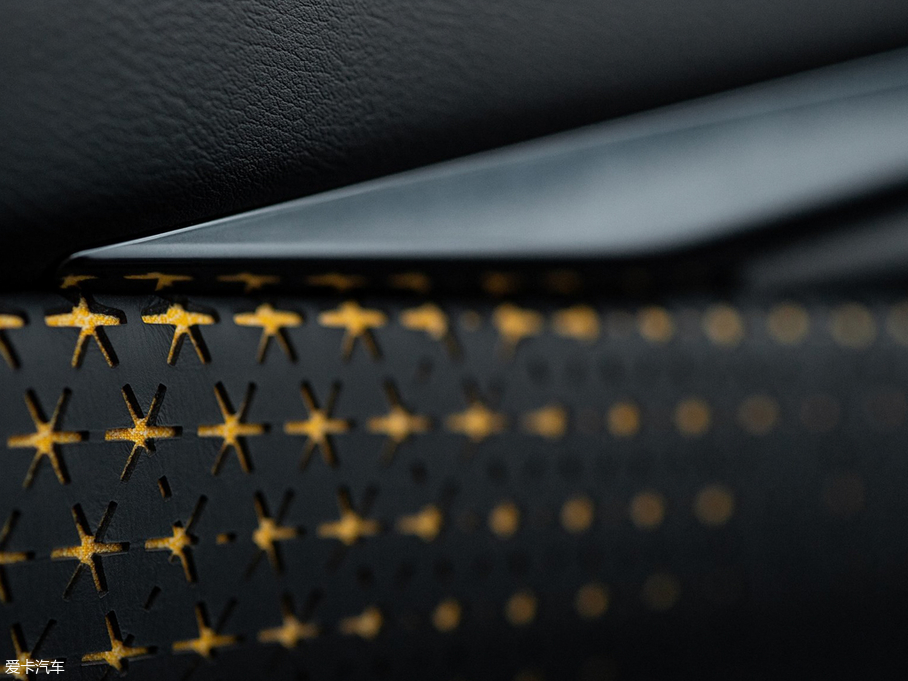 2019ӢQ60 Project Black S