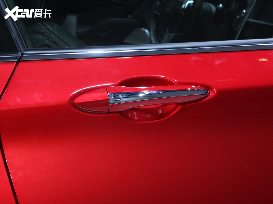 2019ӢQ60 S 2.0T A\Ӱ