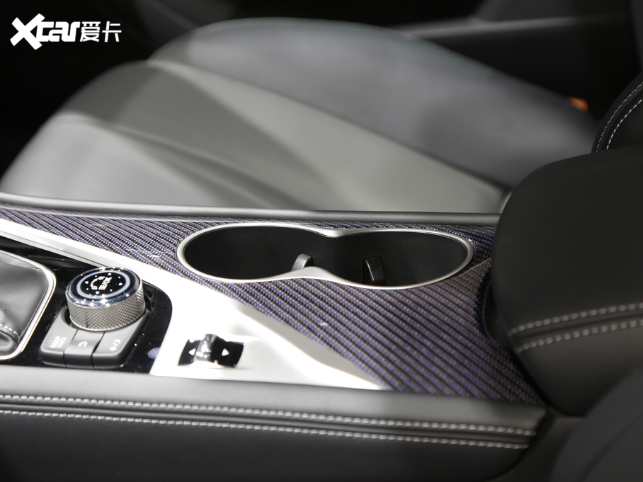 2019ӢQ60 S 2.0T A\Ӱ