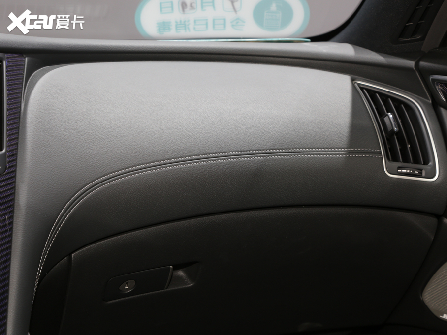 2019��Ӣ�����Q60 S 2.0T ���A�\�Ӱ�