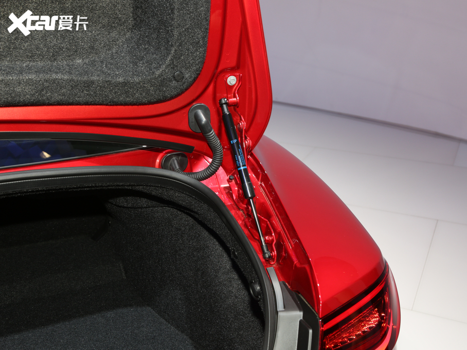 2019��Ӣ�����Q60 S 2.0T ���A�\�Ӱ�