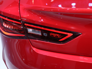 2019款S 2.0T 豪华运动版 细节外观