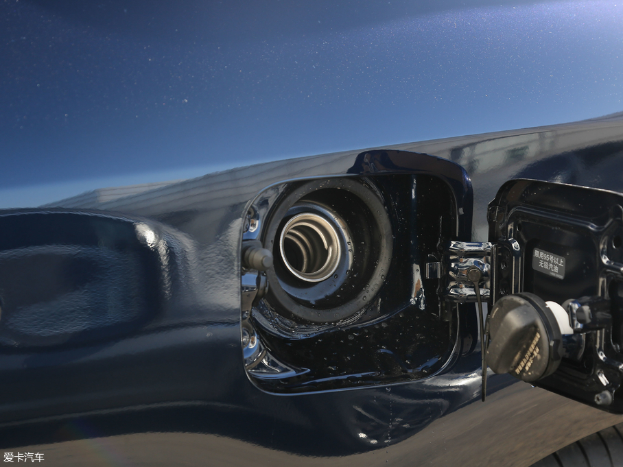 2019��Ӣ�����Q70L 2.0T ������