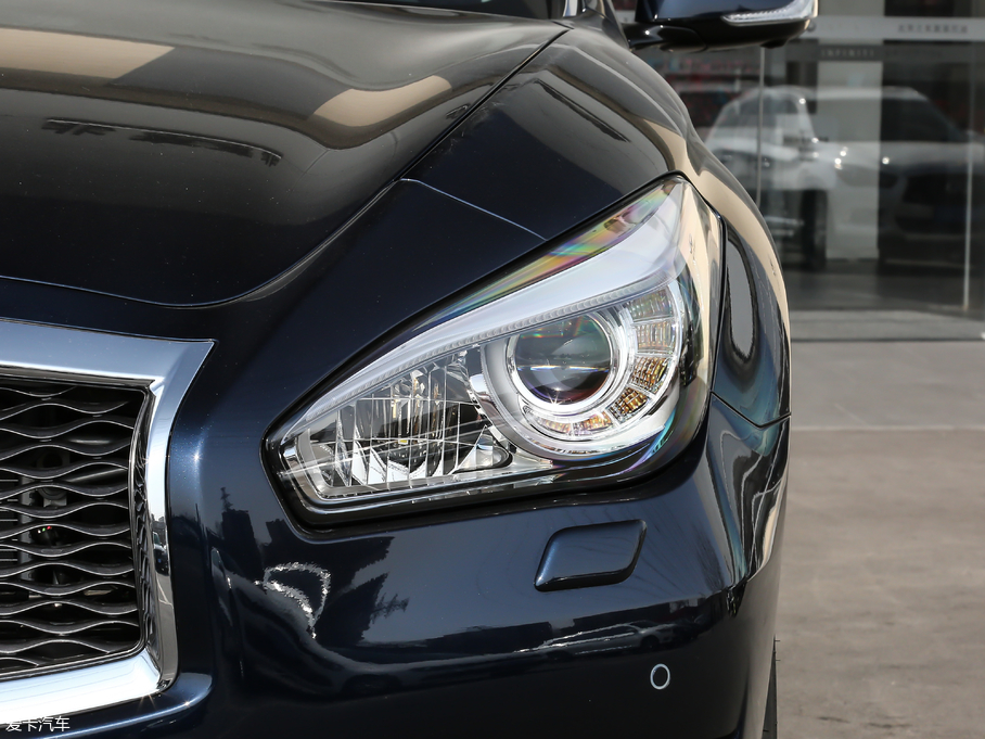 2019ӢQ70L 2.0T  PLUS