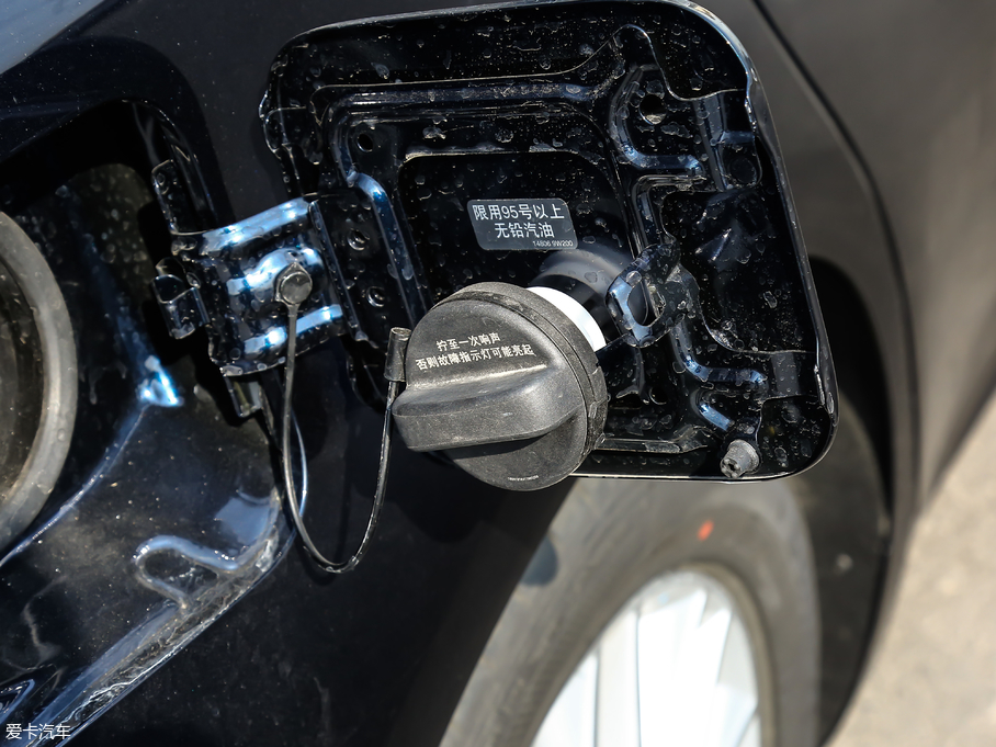 2019ӢQ70L 2.0T  PLUS