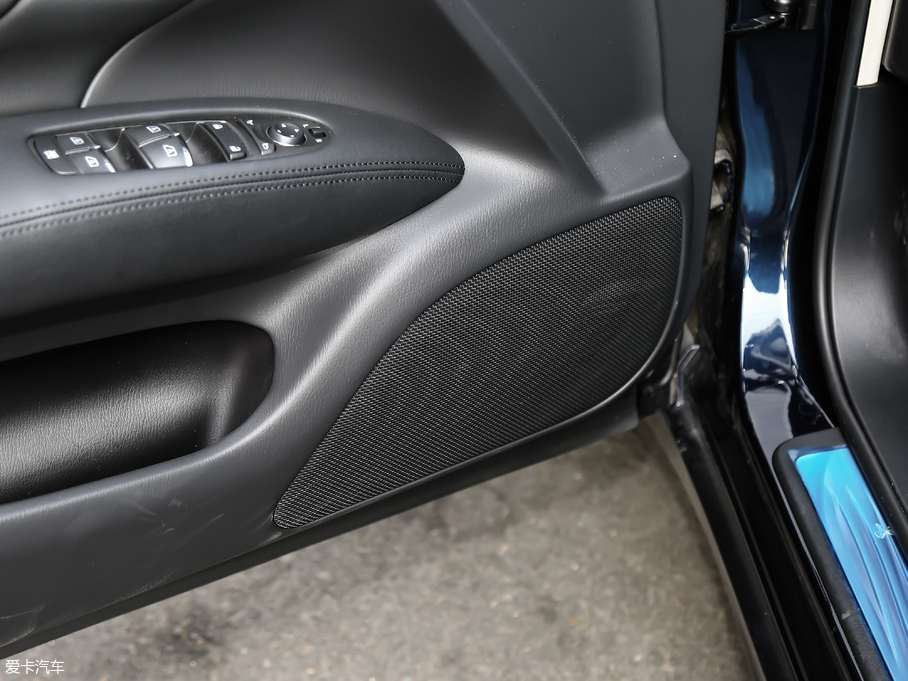 2019ӢQ70L 2.0T  PLUS