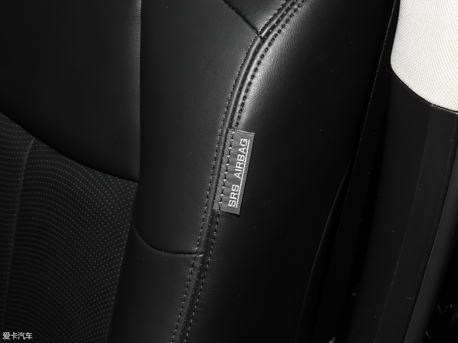 2019ӢQ70L 2.0T  PLUS