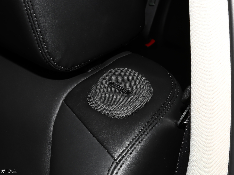 2019ӢQ70L 2.0T  PLUS