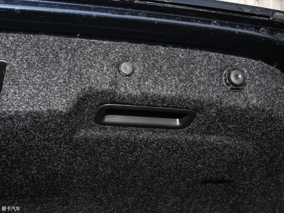 2019ӢQ70L 2.0T  PLUS