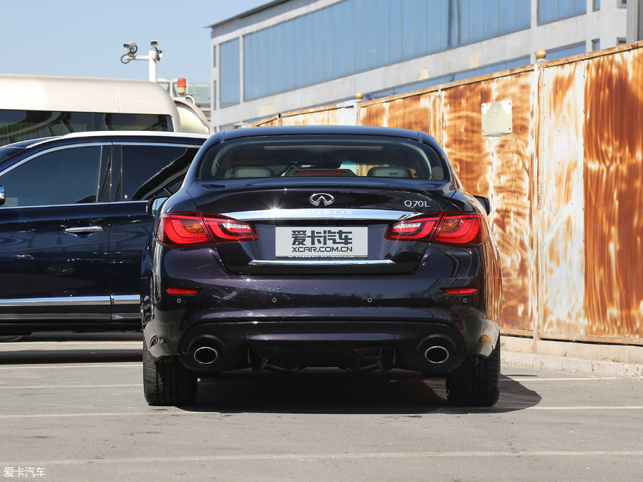 2019ӢQ70L 2.0T  PLUS