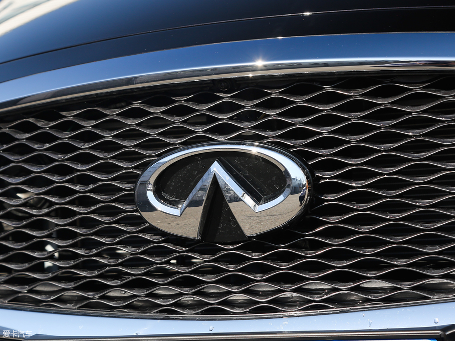 2019ӢQ70L 2.0T  PLUS