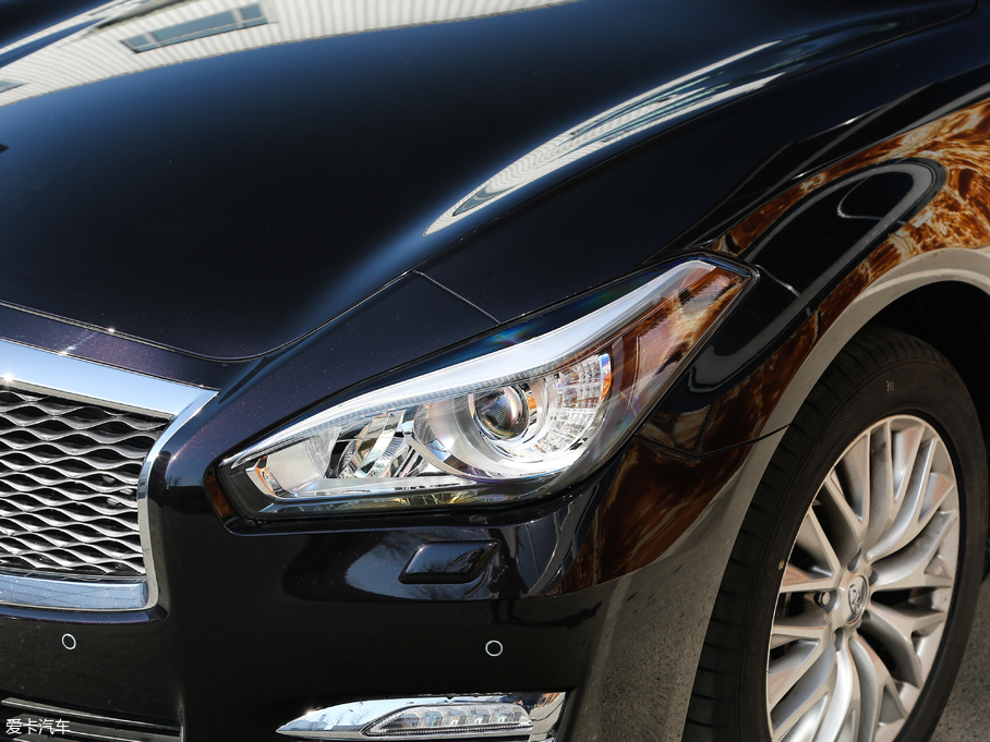 2019ӢQ70L 2.0T  PLUS