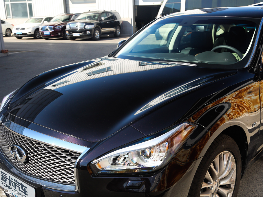 2019ӢQ70L 2.0T  PLUS