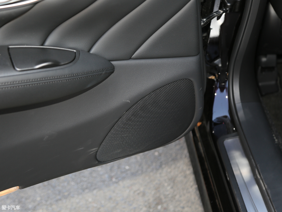 2019ӢQ70L 2.0T  PLUS