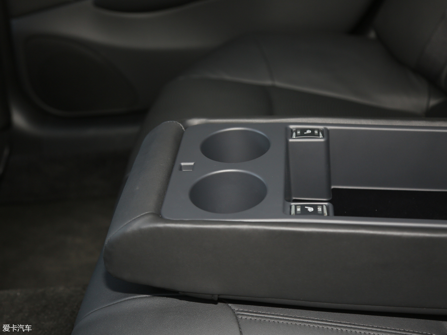 2019ӢQ70L 2.0T  PLUS