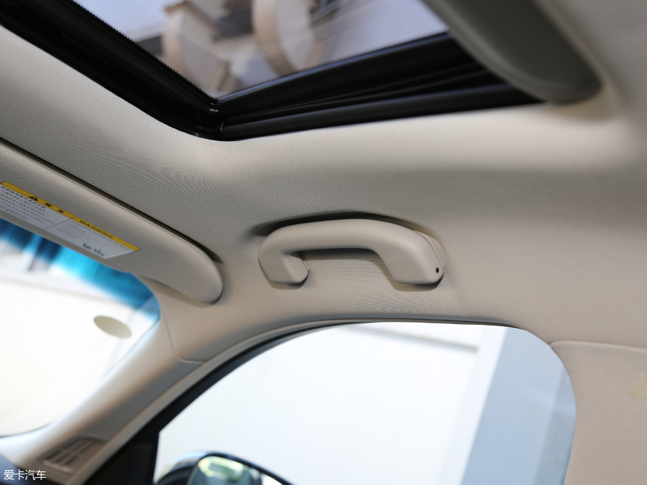 2019ӢQ70L 2.0T  PLUS