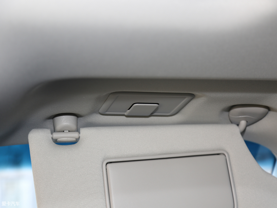 2019ӢQ70L 2.0T  PLUS