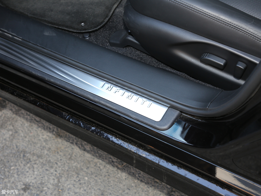 2019ӢQ70L 2.0T  PLUS