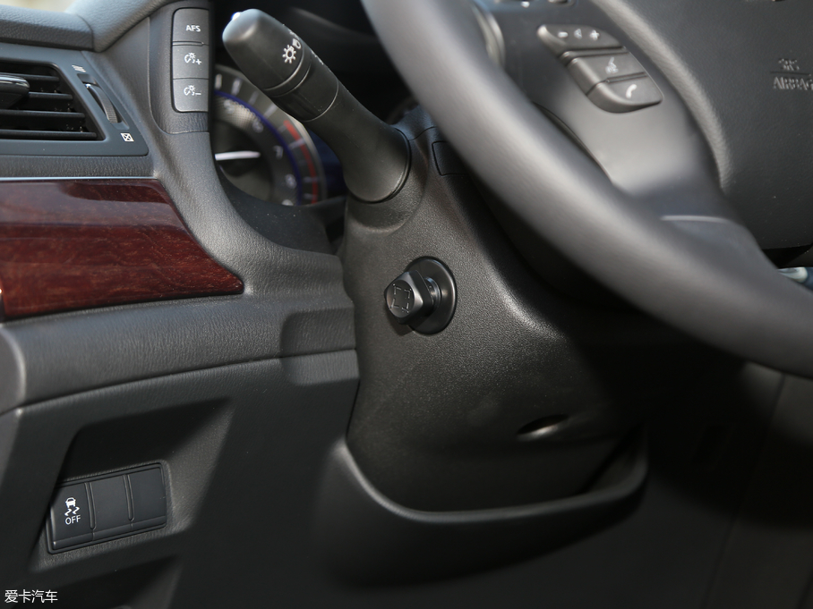 2019ӢQ70L 2.0T  PLUS