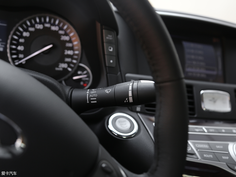 2019ӢQ70L 2.0T  PLUS