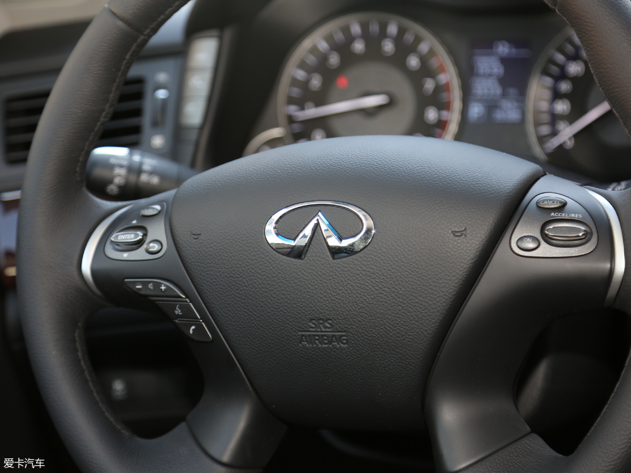 2019ӢQ70L 2.0T  PLUS