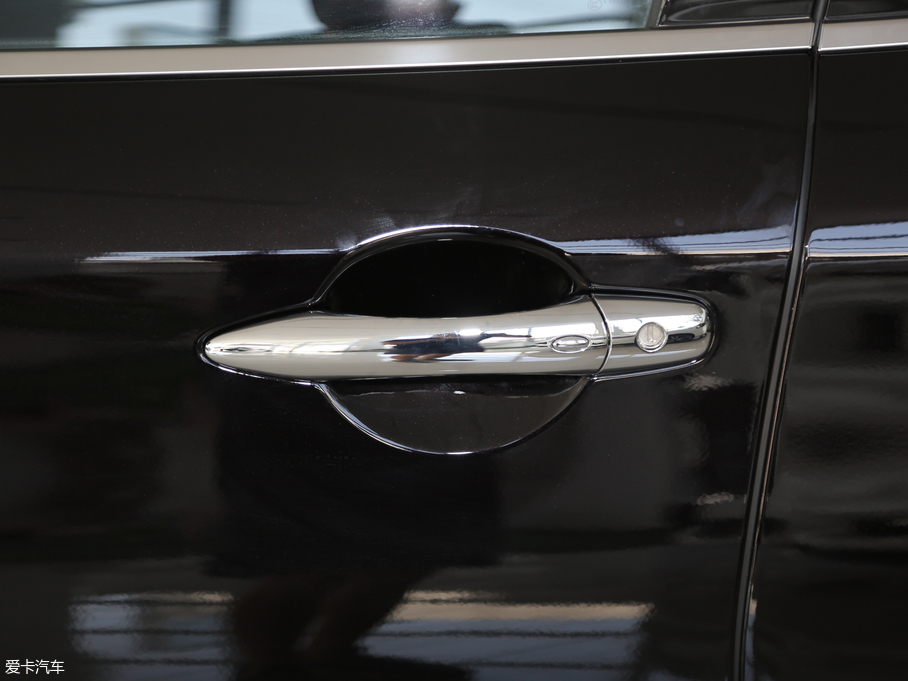 2019ӢQ70L 2.0T Ӣ PLUS