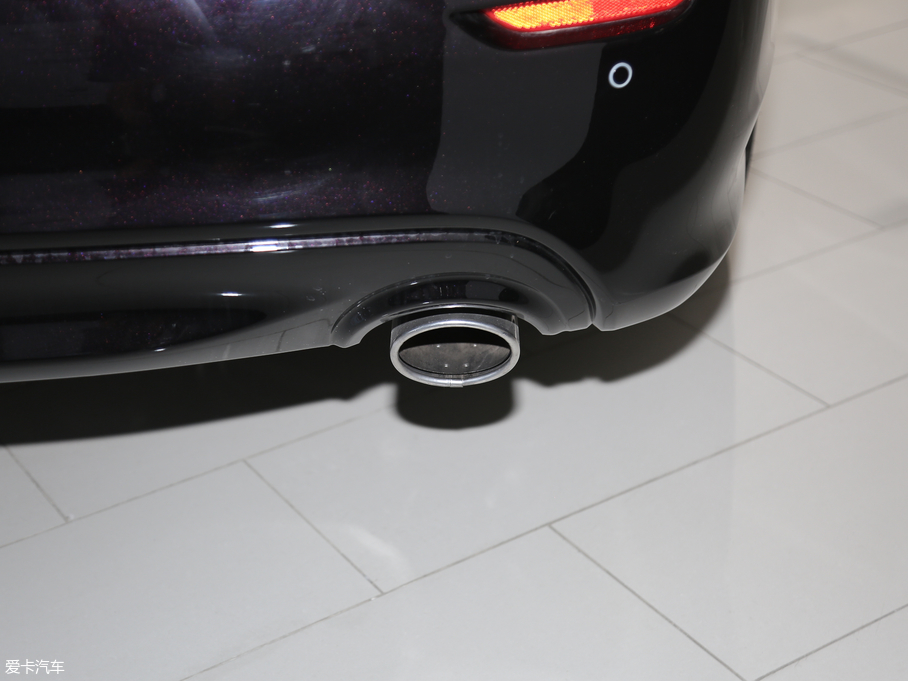 2019ӢQ70L 2.0T Ӣ PLUS