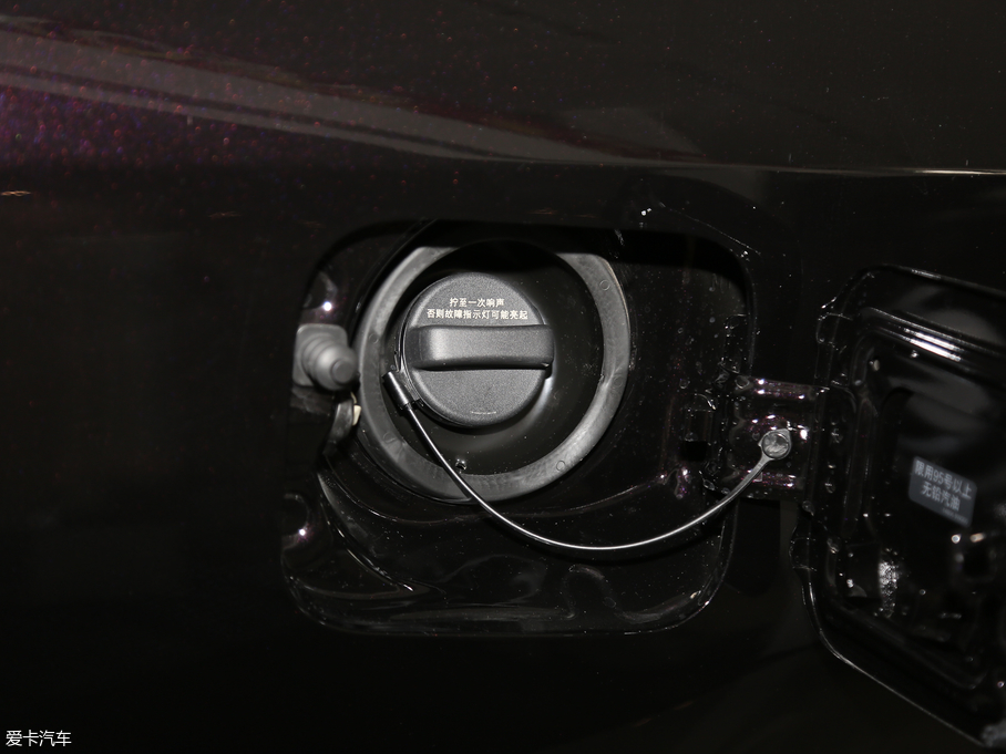 2019ӢQ70L 2.0T Ӣ PLUS